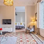 Luxurious Apartment For 9 People Recently Renovated In The Center Of Barcelona