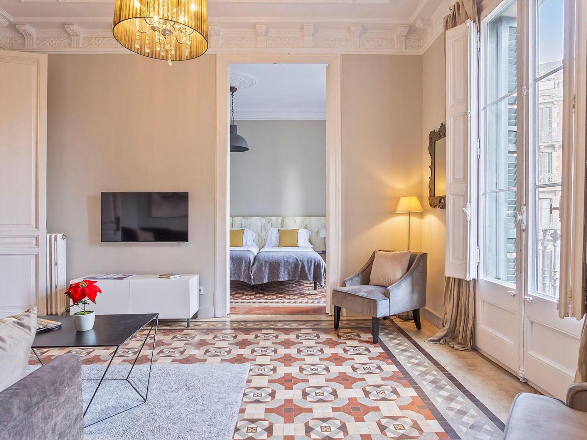 Luxurious For 9 People Recently Renovated In The Center Of Barcelone