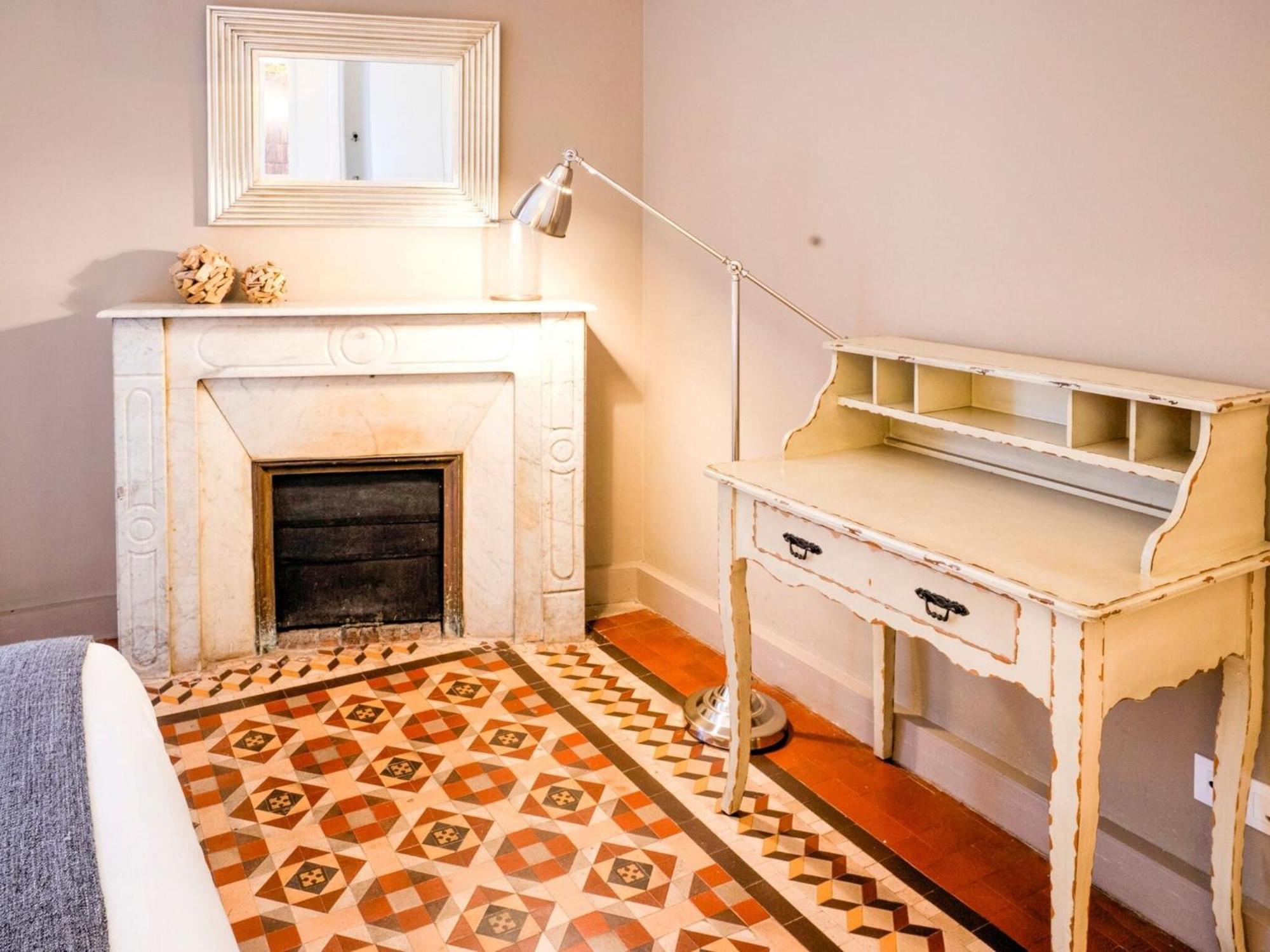 Luxurious For 9 People Recently Renovated In The Center Of * Barcelona