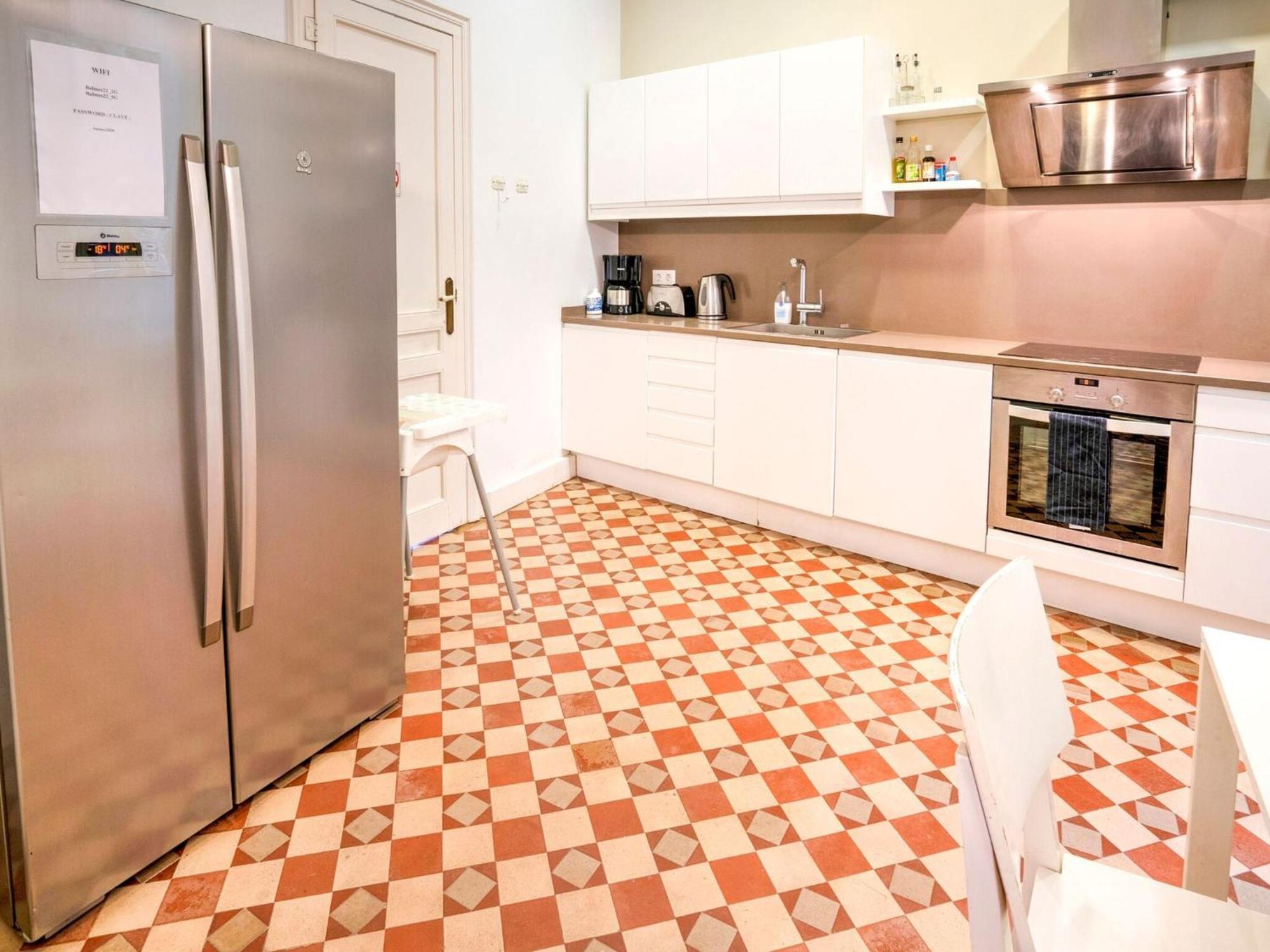 Luxurious For 9 People Recently Renovated In The Center Of *