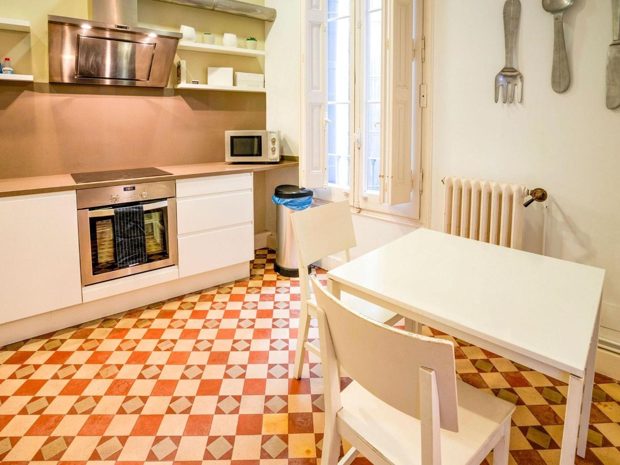 Villa Luxurious For 9 People Recently Renovated In The Center Of *