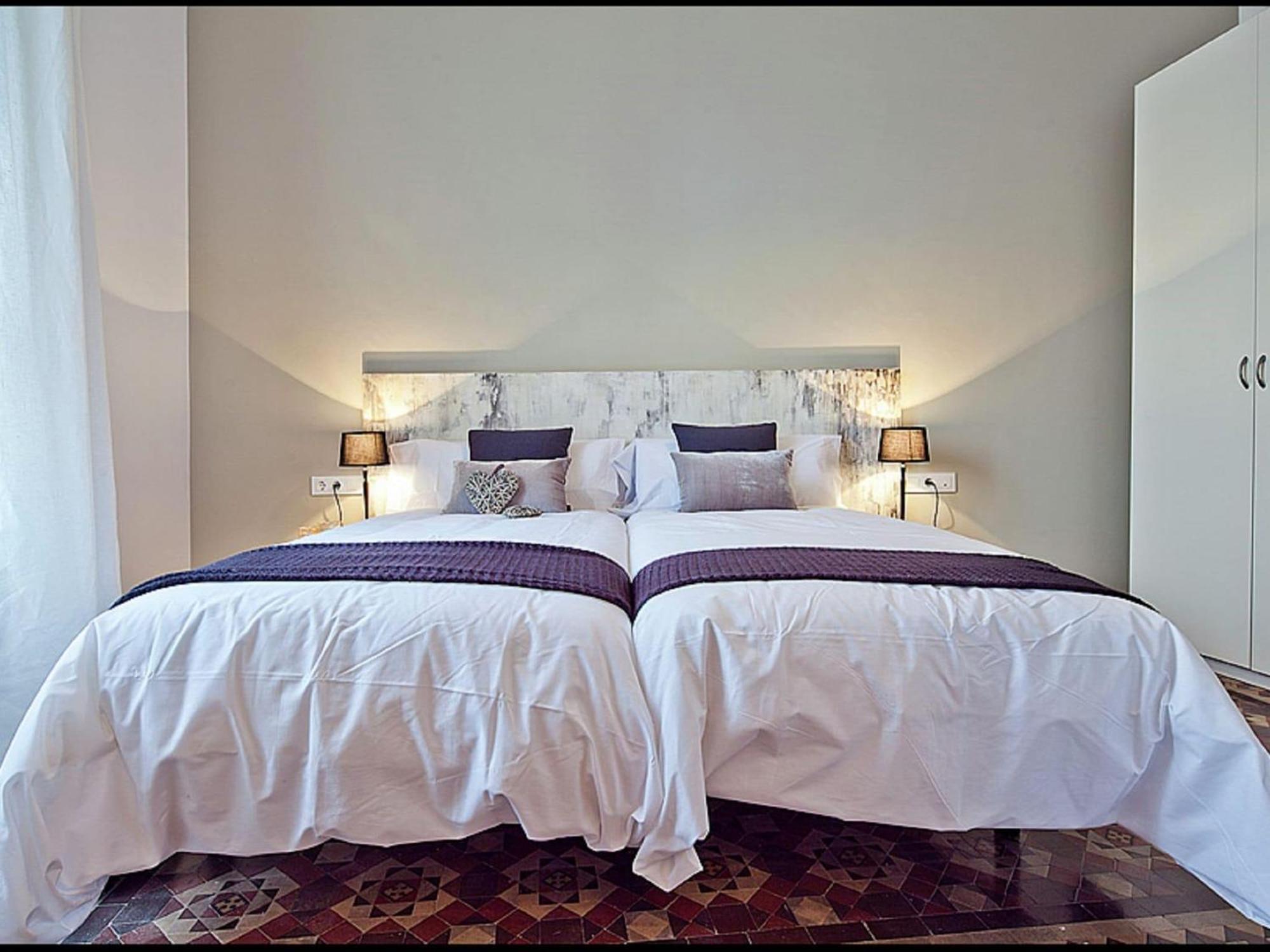 Luxurious For 9 People Recently Renovated In The Center Of *