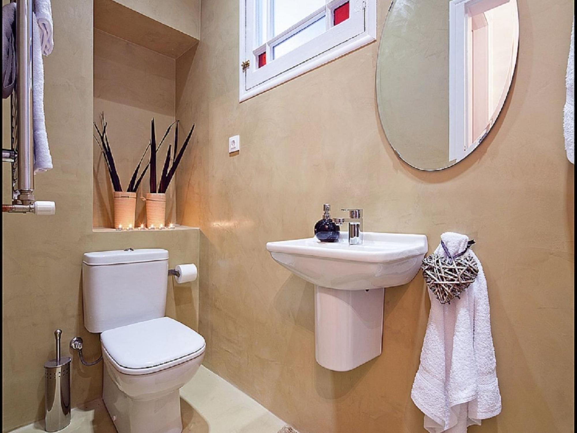 Villa Luxurious For 9 People Recently Renovated In The Center Of *