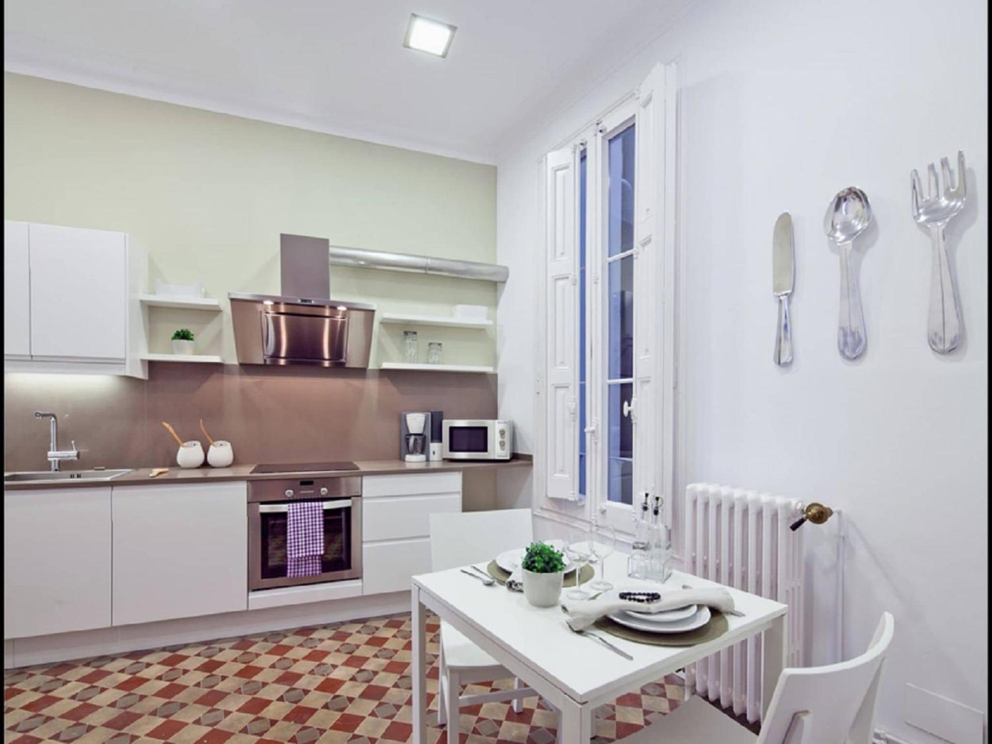 Villa Luxurious For 9 People Recently Renovated In The Center Of