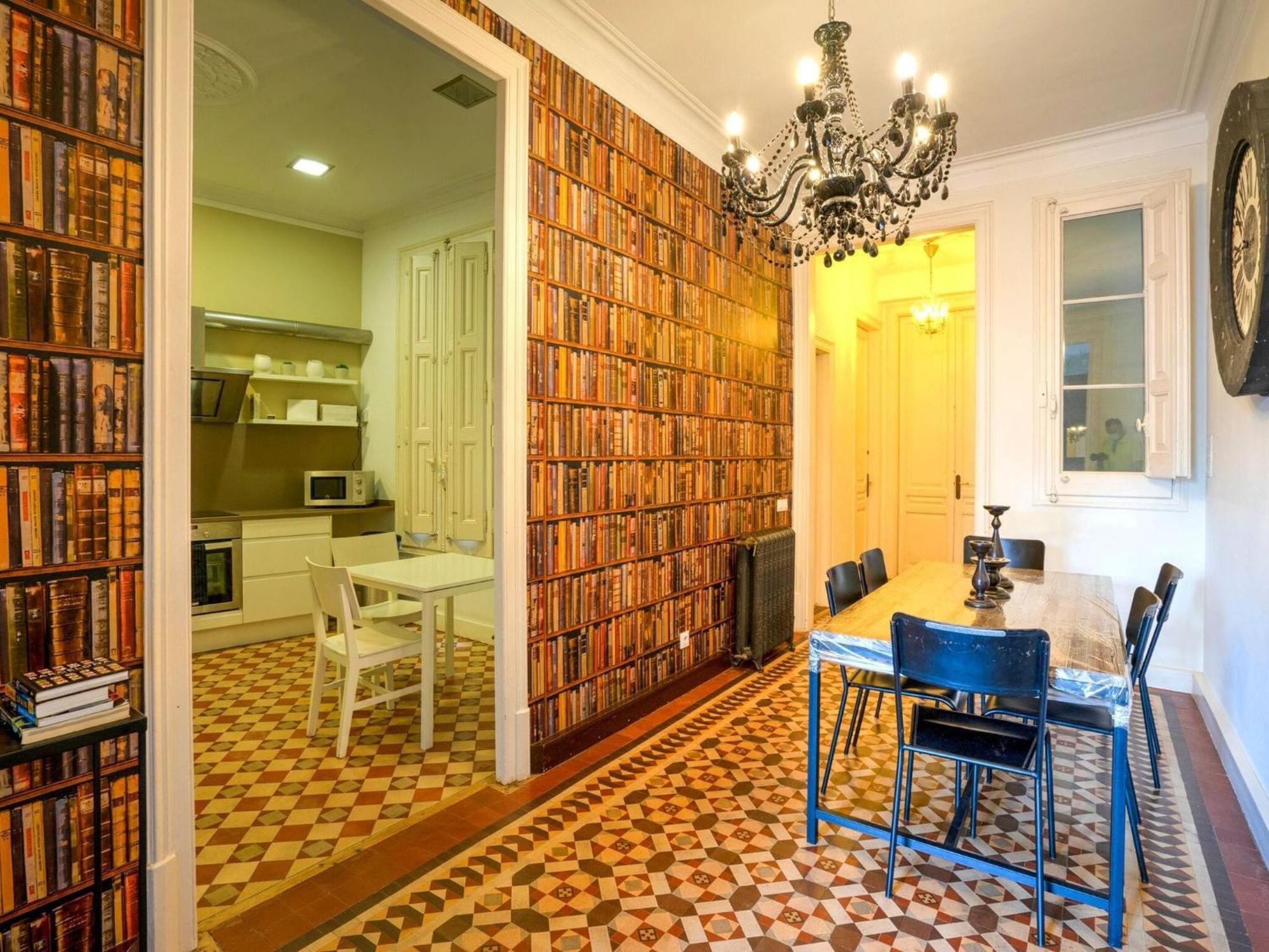 Luxurious For 9 People Recently Renovated In The Center Of *