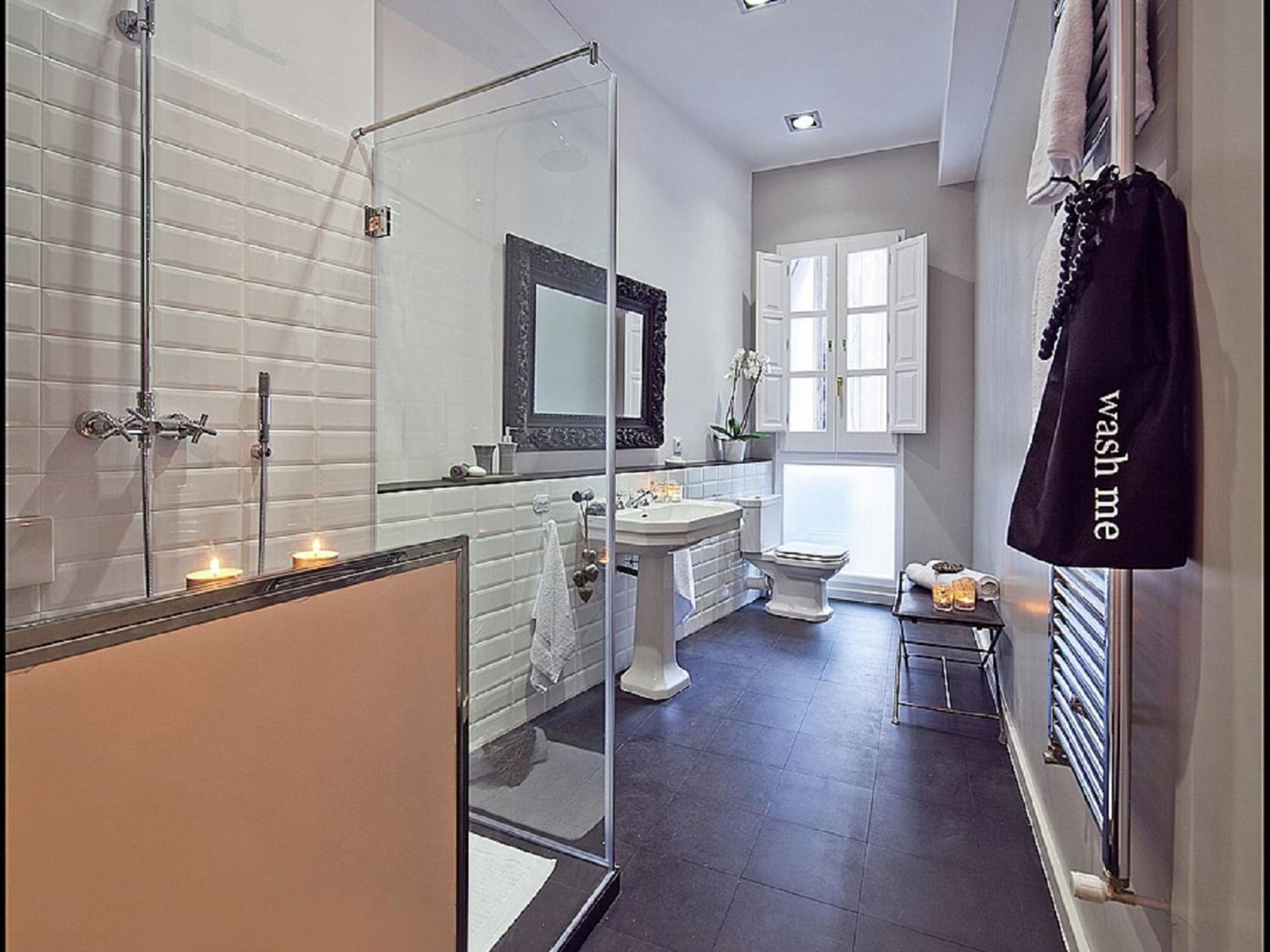 Luxurious For 9 People Recently Renovated In The Center Of Villa *