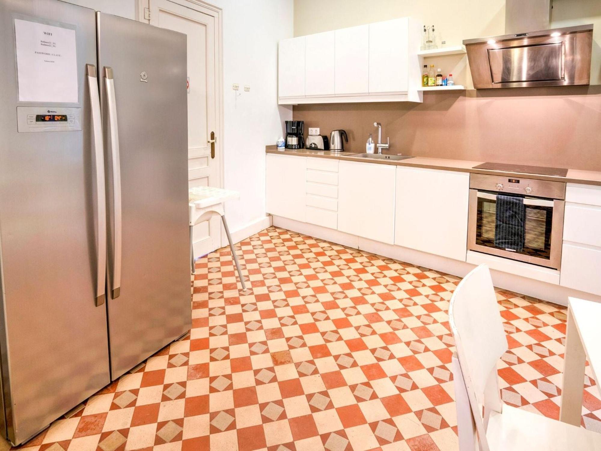 Villa Luxurious For 9 People Recently Renovated In The Center Of Barcelone