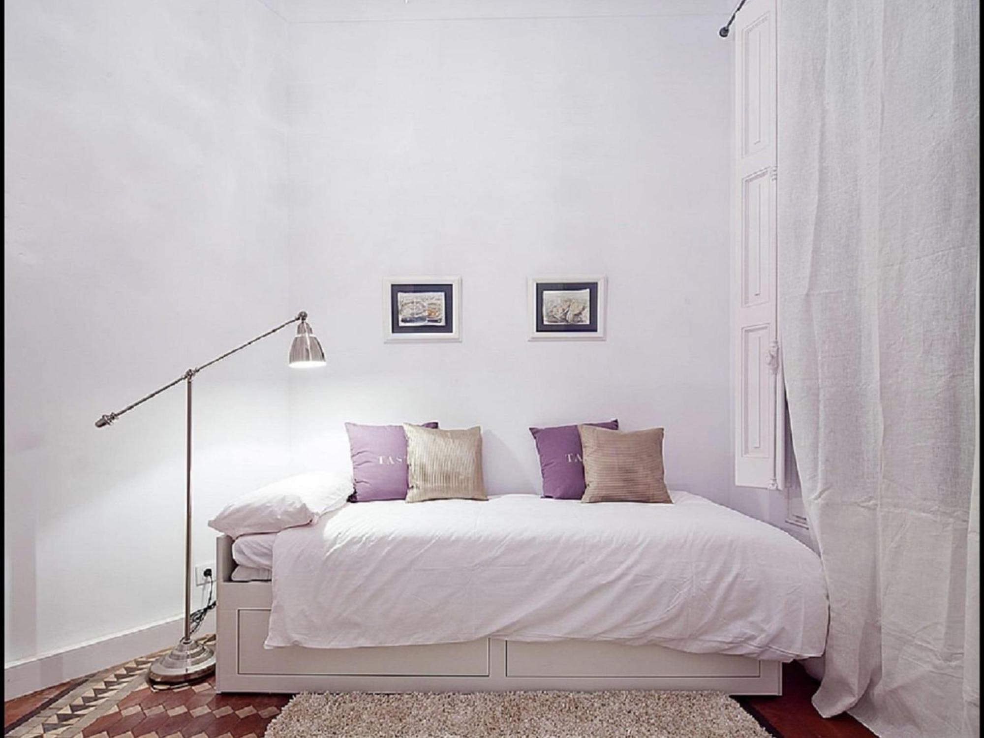 Luxurious For 9 People Recently Renovated In The Center Of Villa Barcelone