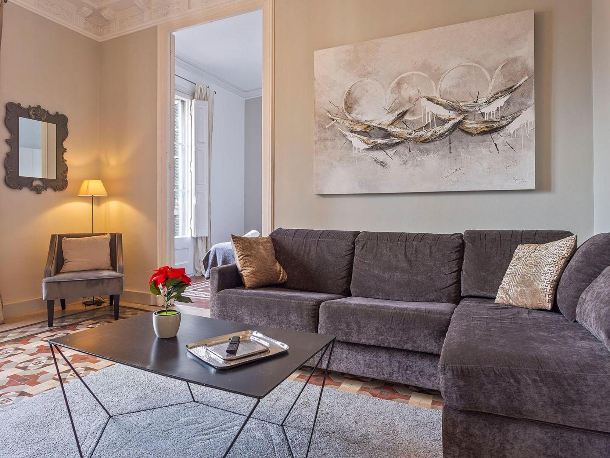 Luxurious For 9 People Recently Renovated In The Center Of Villa *